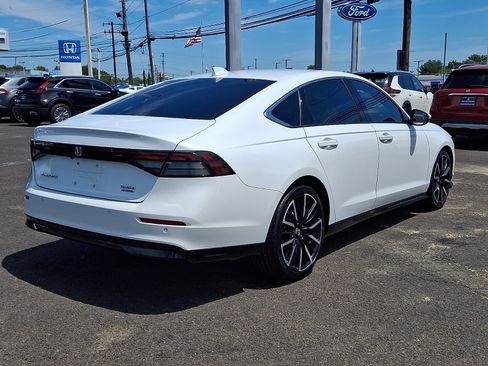 Used 2023 Honda Accord Touring image 7