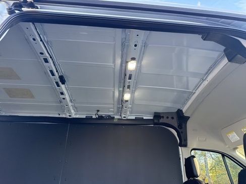 New 2026 Ford Transit 250 148 Medium Roof w/ Load Area Protection Package image 31