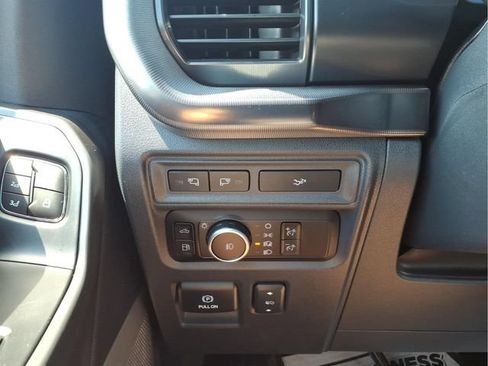 Used 2024 Ford F150 Lariat w/ Equipment Group 502A High AWD/4WD image 14