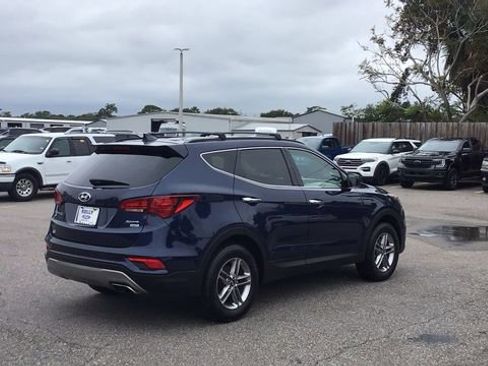 Used 2017 Hyundai Santa Fe Sport image 5