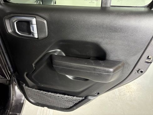 Used 2023 Jeep Wrangler Unlimited Sport AWD/4WD image 16