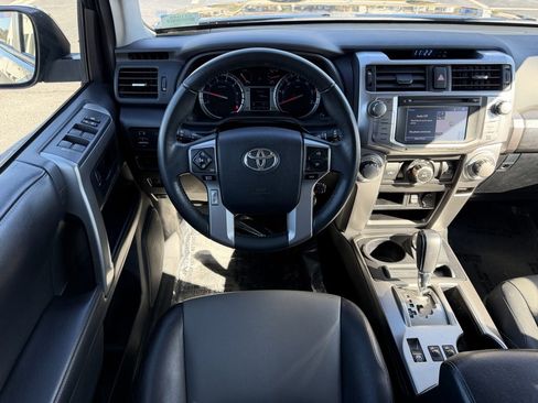 Used 2016 Toyota 4Runner SR5 Premium image 22