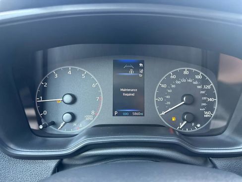 Used 2024 Toyota Corolla LE FWD image 17
