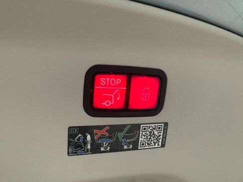 Used 2024 Mercedes-Benz AMG GT 43 image 26