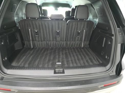 Used 2026 Chevrolet Traverse LT AWD/4WD image 8