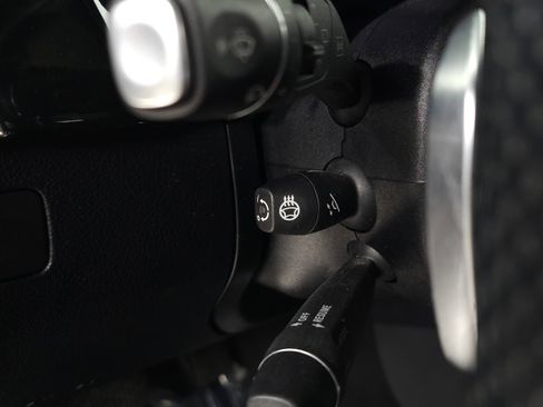 Used 2017 Mercedes-Benz GLS 550 4MATIC image 37