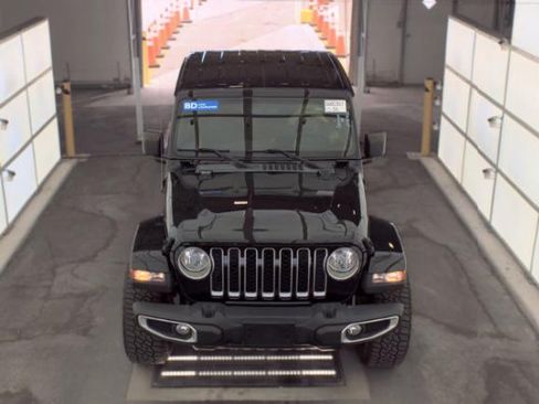 Used 2023 Jeep Gladiator Overland w/ Popular Equipment Package AWD/4WD image 2