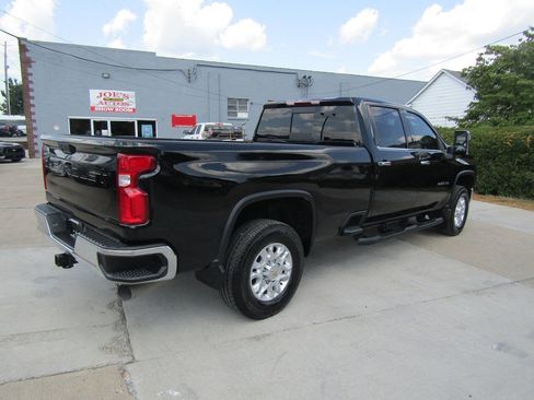 Used 2022 Chevrolet Silverado 2500 LTZ image 5