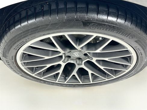 Used 2020 Porsche Macan S image 33