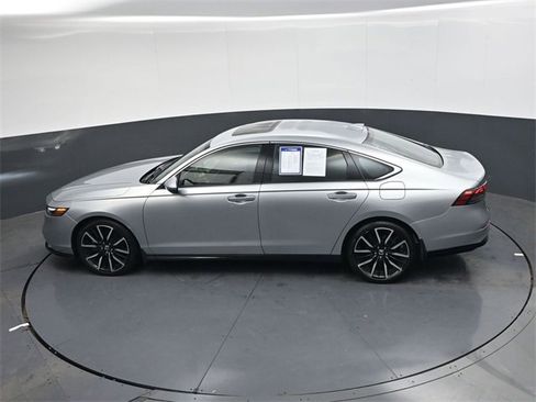 Used 2024 Honda Accord Touring image 23