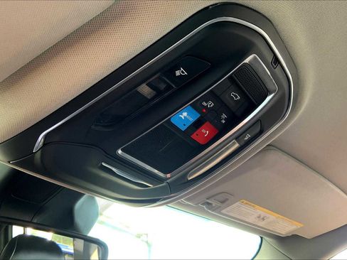 Used 2024 Jeep Grand Cherokee Limited image 32