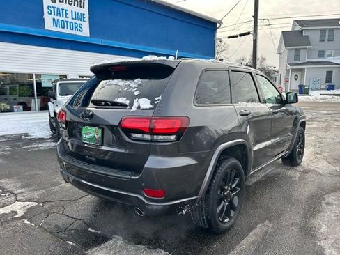 Used 2019 Jeep Grand Cherokee Altitude image 7