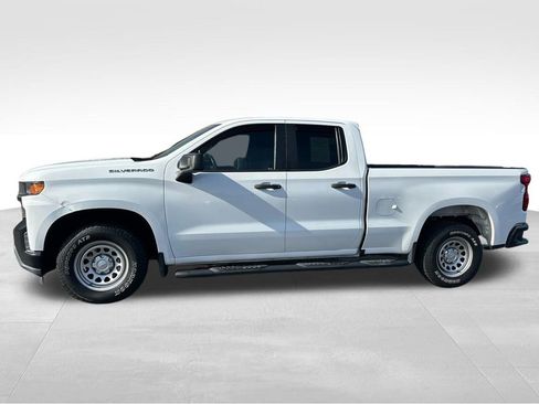 Used 2020 Chevrolet Silverado 1500 W/T w/ WT Value Package image 3