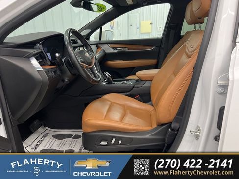 Used 2020 Cadillac XT5 Premium Luxury w/ LPO, Floor Liner Package image 9