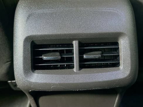 Used 2024 GMC Terrain SLE w/ Driver Convenience Package FWD image 24