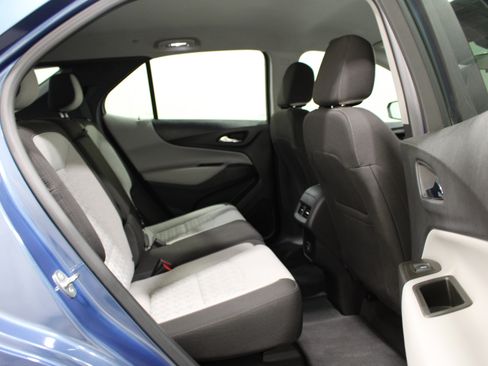 Used 2024 Chevrolet Equinox LS FWD image 23