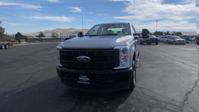 Used 2023 Ford F250 XL AWD/4WD image 3