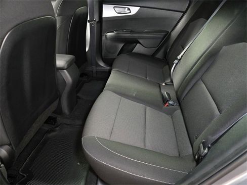 Used 2023 Kia Forte LXS w/ LXS Technology Package image 16