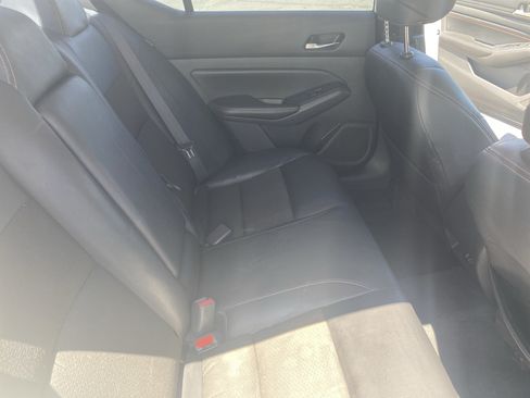 Used 2021 Nissan Altima 2.0 SR FWD image 21