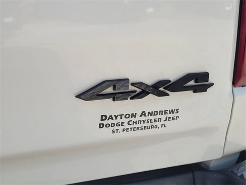 Certified 2022 RAM 1500 Laramie image 12