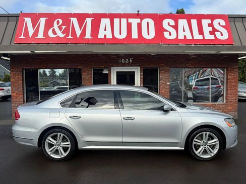 Used 2014 Volkswagen Passat TDI SEL Premium FWD image 2