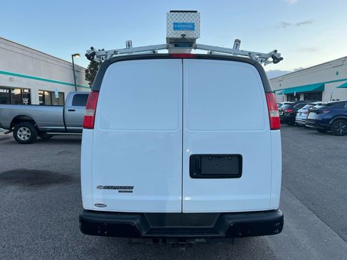 Used 2015 Chevrolet Express 3500 w/ Cold Climate Package image 4
