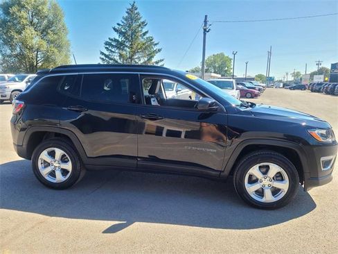Used 2021 Jeep Compass Latitude image 5