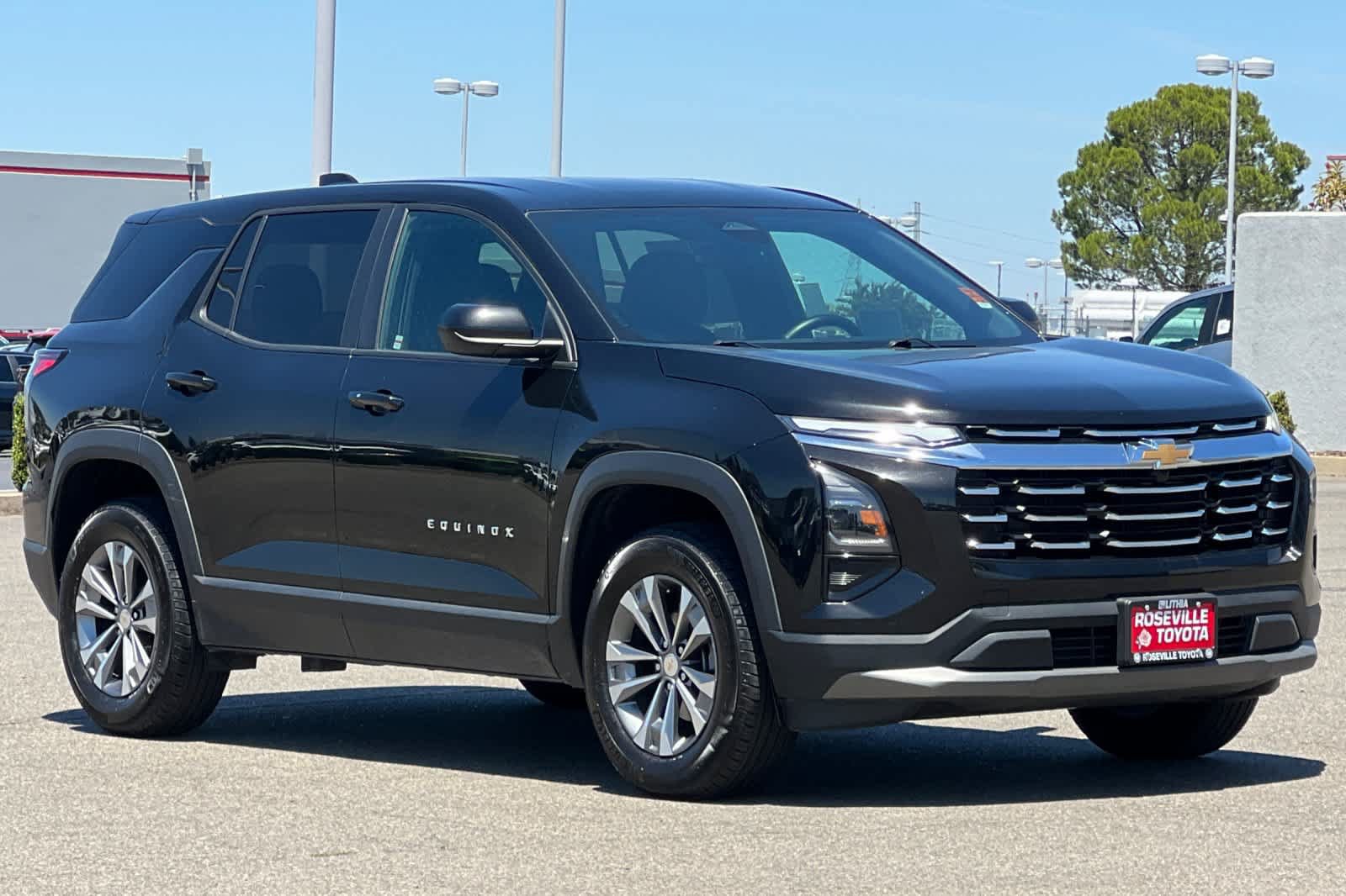 Used 2025 Chevrolet Equinox LT AWD/4WD image 5