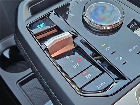 Used 2026 BMW iX xDrive60 image 14