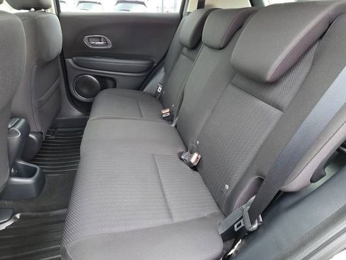 Used 2018 Honda HR-V EX image 17