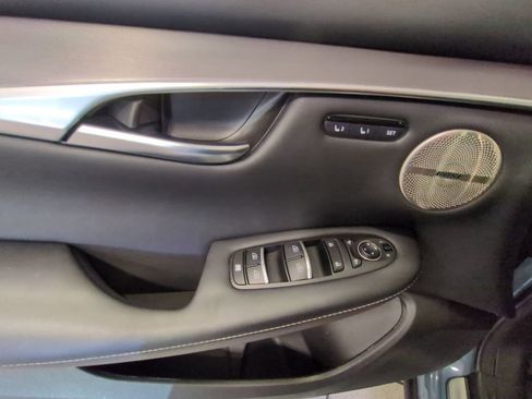 Used 2023 INFINITI QX50 Luxe image 11