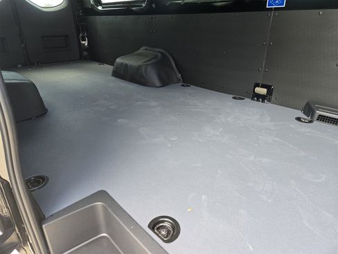 Used 2024 Mercedes-Benz Sprinter 3500 image 22