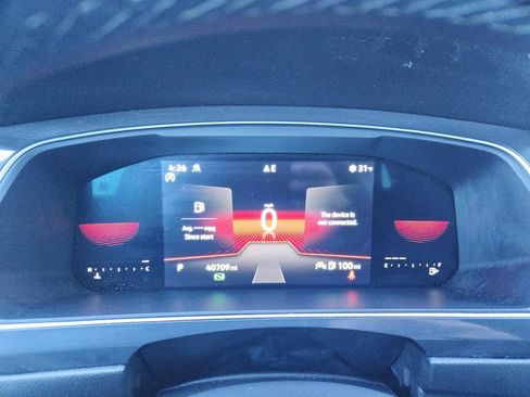 Used 2022 Volkswagen Tiguan SE R-Line image 23