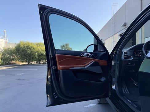 Used 2021 BMW X5 M50i w/ Executive Package AWD/4WD image 8