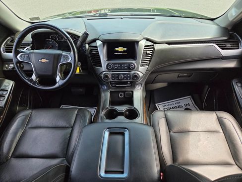 Used 2019 Chevrolet Suburban LT AWD/4WD image 17