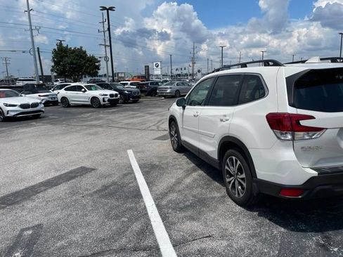 Used 2023 Subaru Forester Limited AWD/4WD image 5