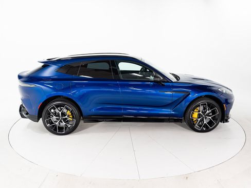Used 2025 Aston Martin DBX 707 image 6