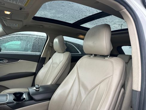 Used 2016 Lincoln MKX Reserve w/ Driver Assistance Package AWD/4WD image 5