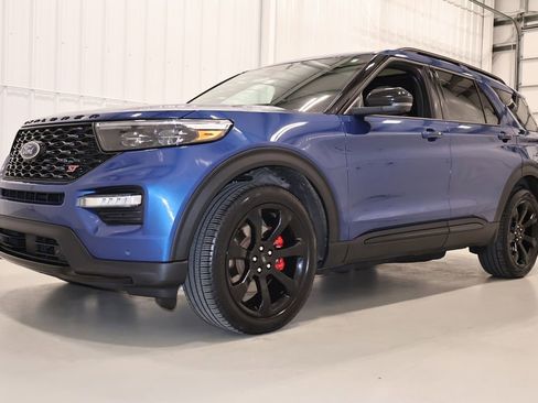 Certified 2023 Ford Explorer ST w/ Equipment Group 401A AWD/4WD image 6