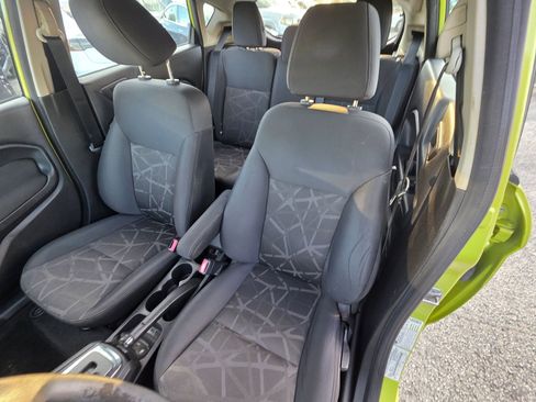 Used 2013 Ford Fiesta SE image 11