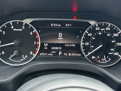 Used 2024 Nissan Rogue S image 28