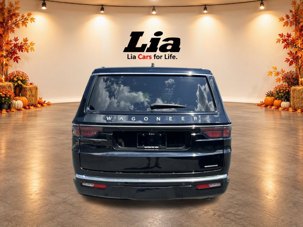 Certified 2024 Jeep Wagoneer Series II AWD/4WD image 5