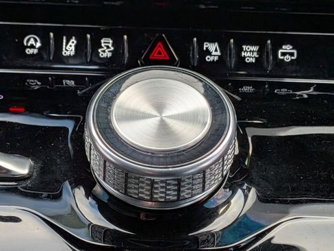 Used 2022 Jeep Wagoneer Series II w/ Premium Group I image 29