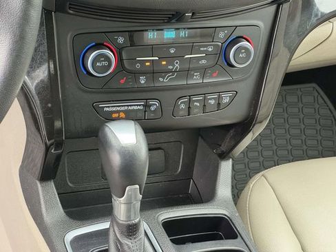 Used 2018 Ford Escape Titanium image 22