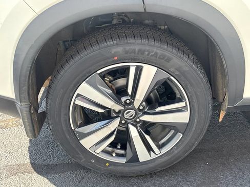 Used 2021 Nissan Rogue SL w/ Premium Package FWD image 26