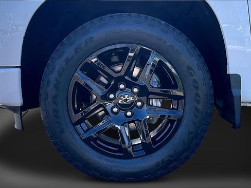 Used 2024 Chevrolet Silverado 1500 RST w/ Convenience Package II AWD/4WD image 8