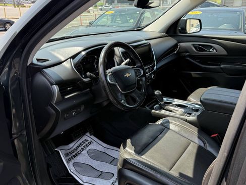 Used 2019 Chevrolet Traverse RS w/ LPO, Floor Liner Package AWD/4WD image 10