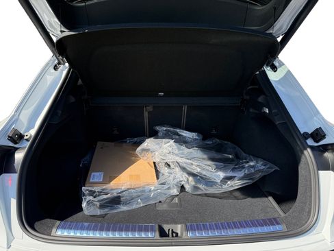 New 2026 Audi Q3 quattro 2.0T AWD/4WD image 17