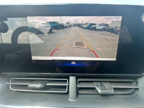 Used 2025 Chevrolet Trax RS FWD image 19