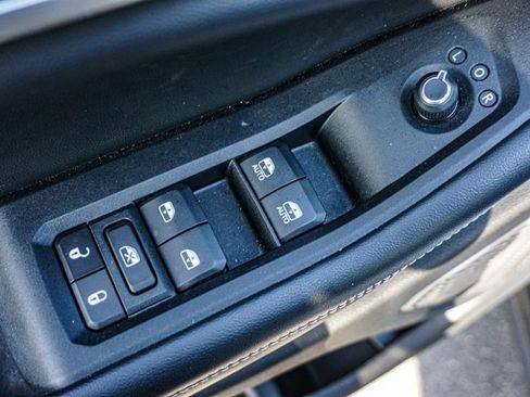 Used 2022 Jeep Grand Cherokee L Limited image 45